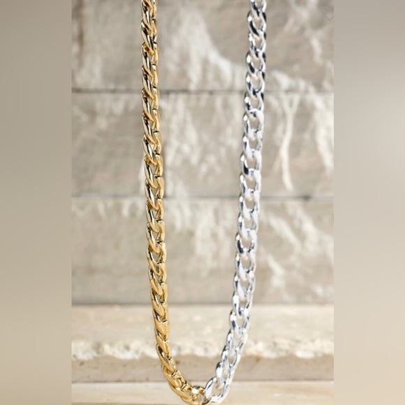 Two Tone Chain Link Necklace - Picture 3 of 3